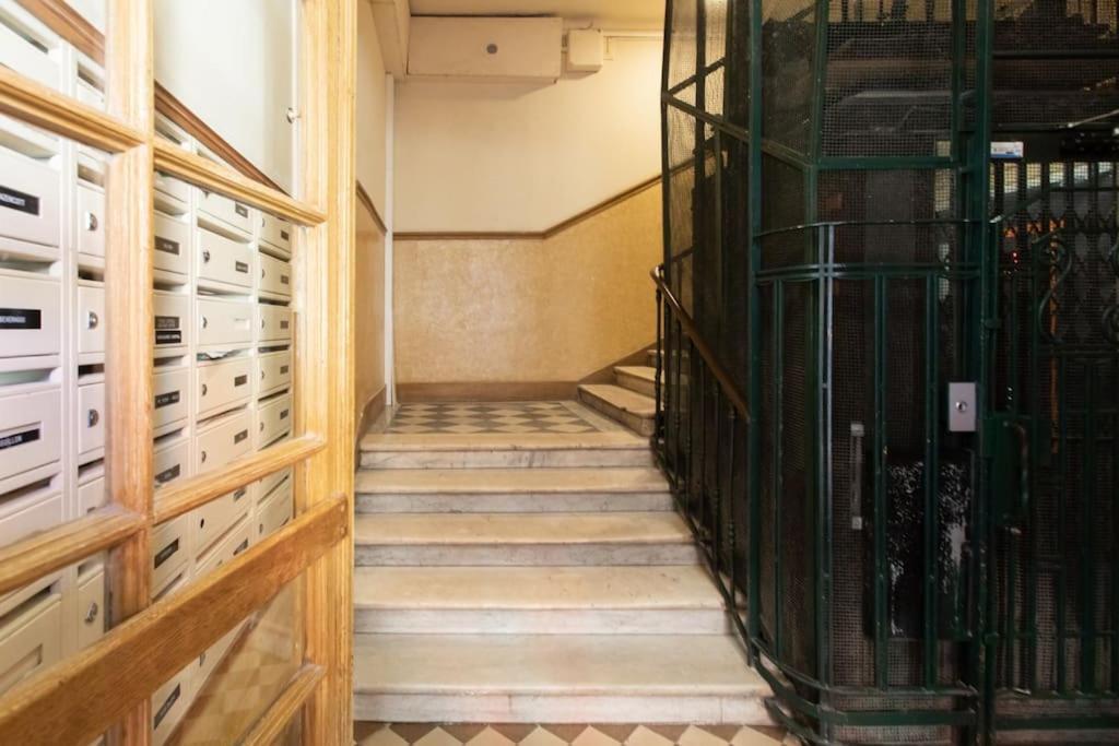 #48 Suite Jean Top Floor Terrace 5Min Walk Sea Ac Niza Exterior foto